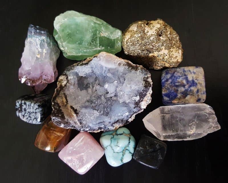 what are the 7 chakra stones