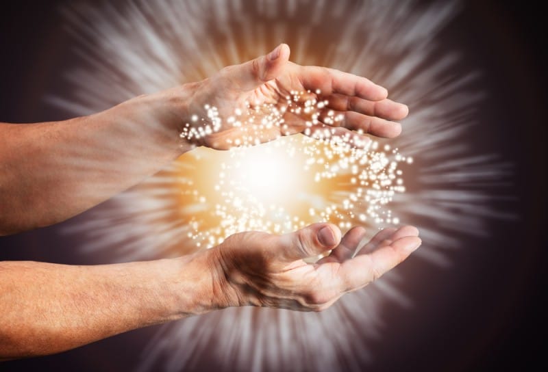How to Do Spiritual Energy Transfer Through Touch